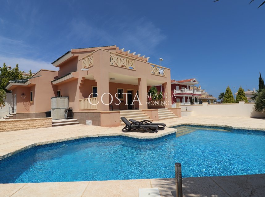 Herverkoop - Villa -
Ciudad Quesada - Doña Pepa