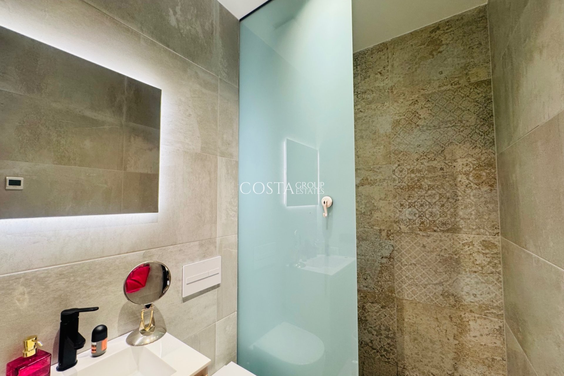 Herverkoop - Villa -
Ciudad Quesada - La Fiesta