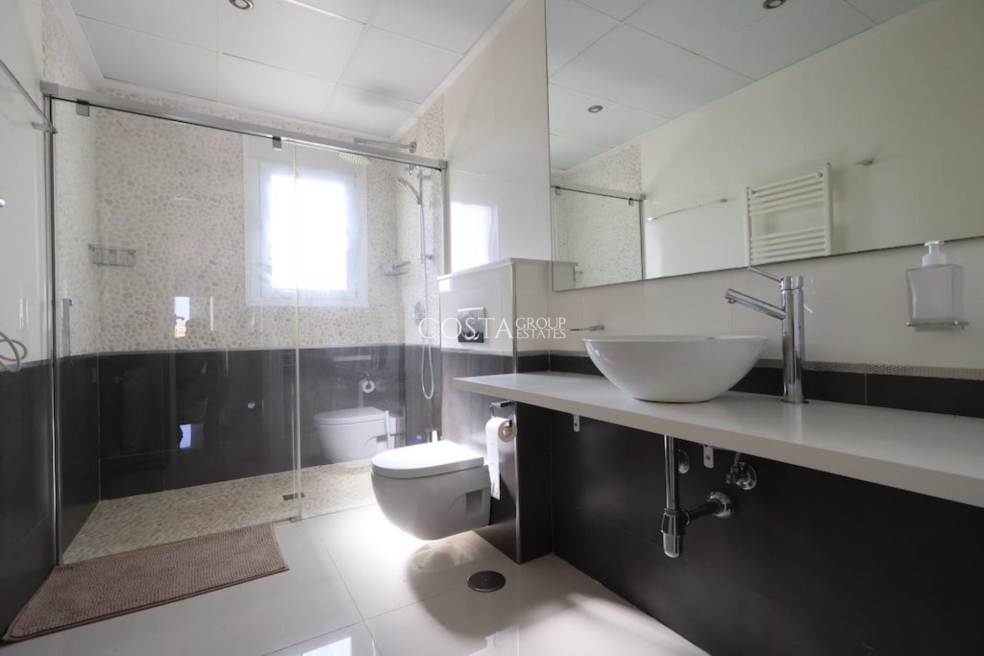 Herverkoop - Villa -
Ciudad Quesada