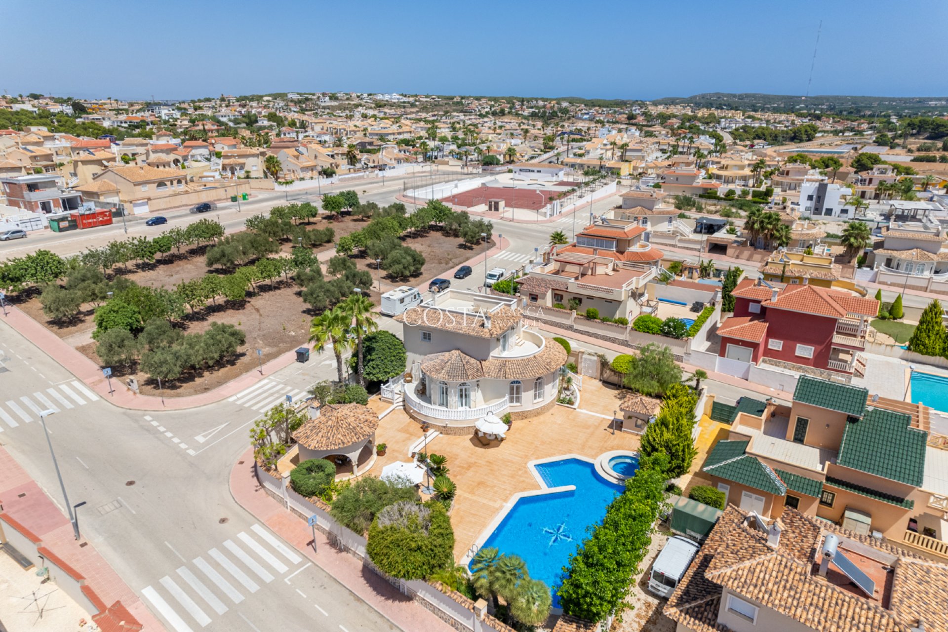 Herverkoop - Villa -
Ciudad Quesada
