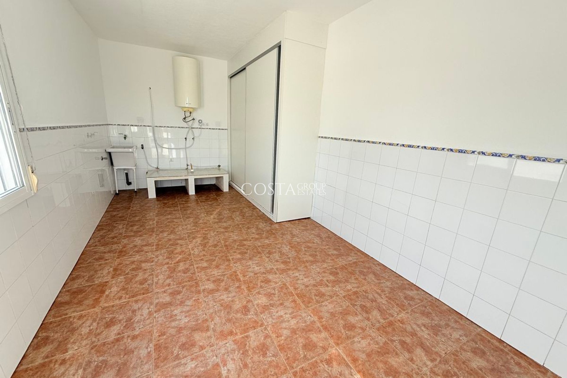 Herverkoop - Villa -
Dolores - Dolores Centro