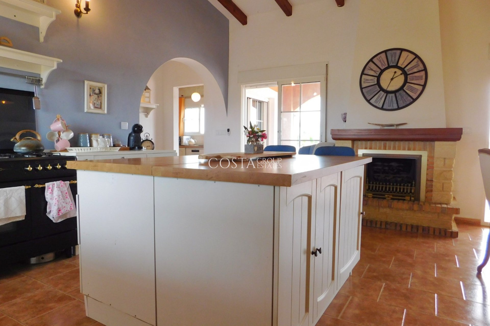 Herverkoop - Villa -
Dolores - Dolores Centro