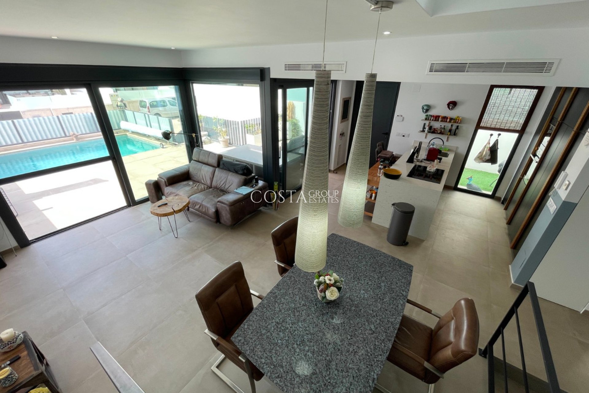 Herverkoop - Villa -
Dolores - Dolores Centro