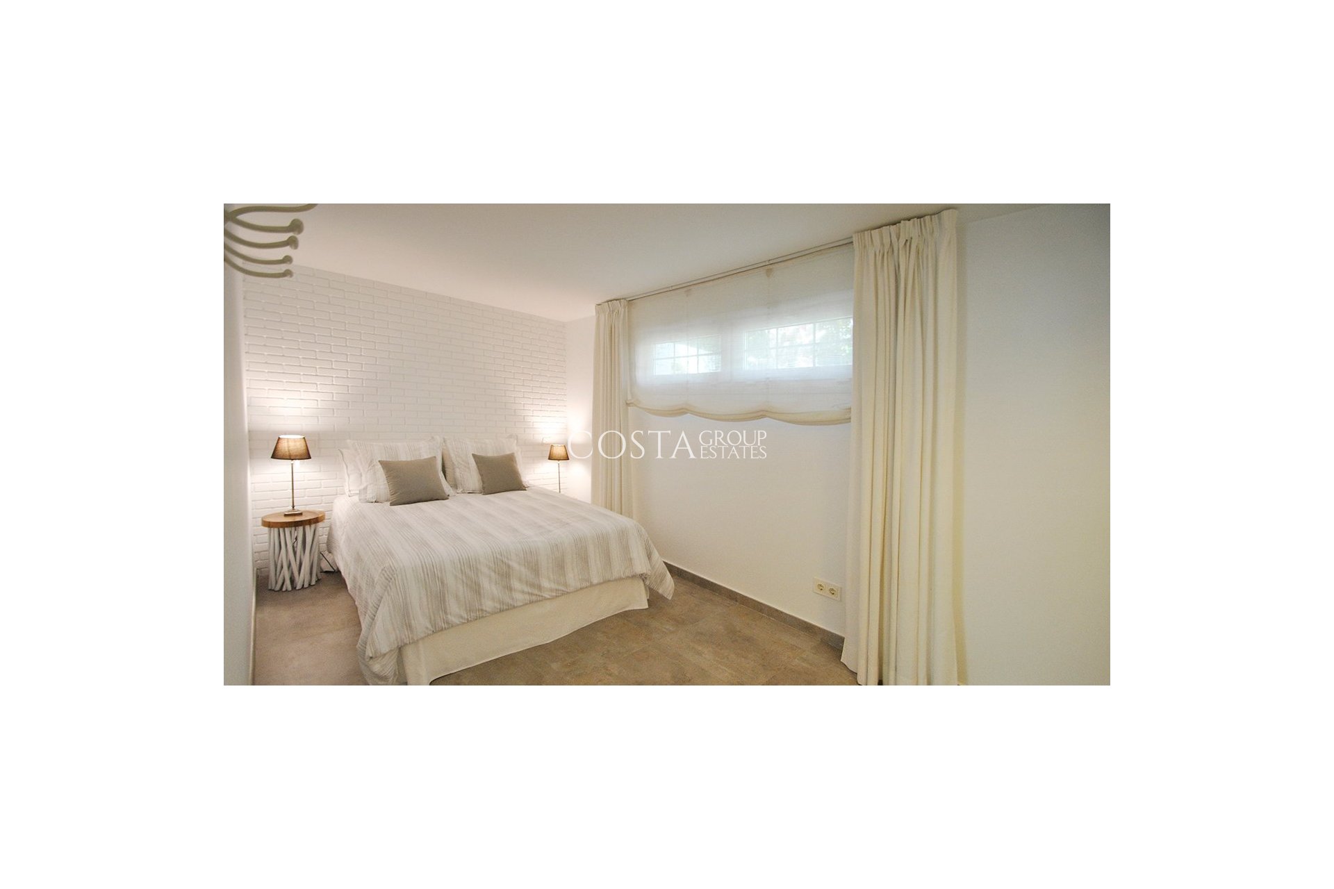 Herverkoop - Villa -
Elche - La Marina