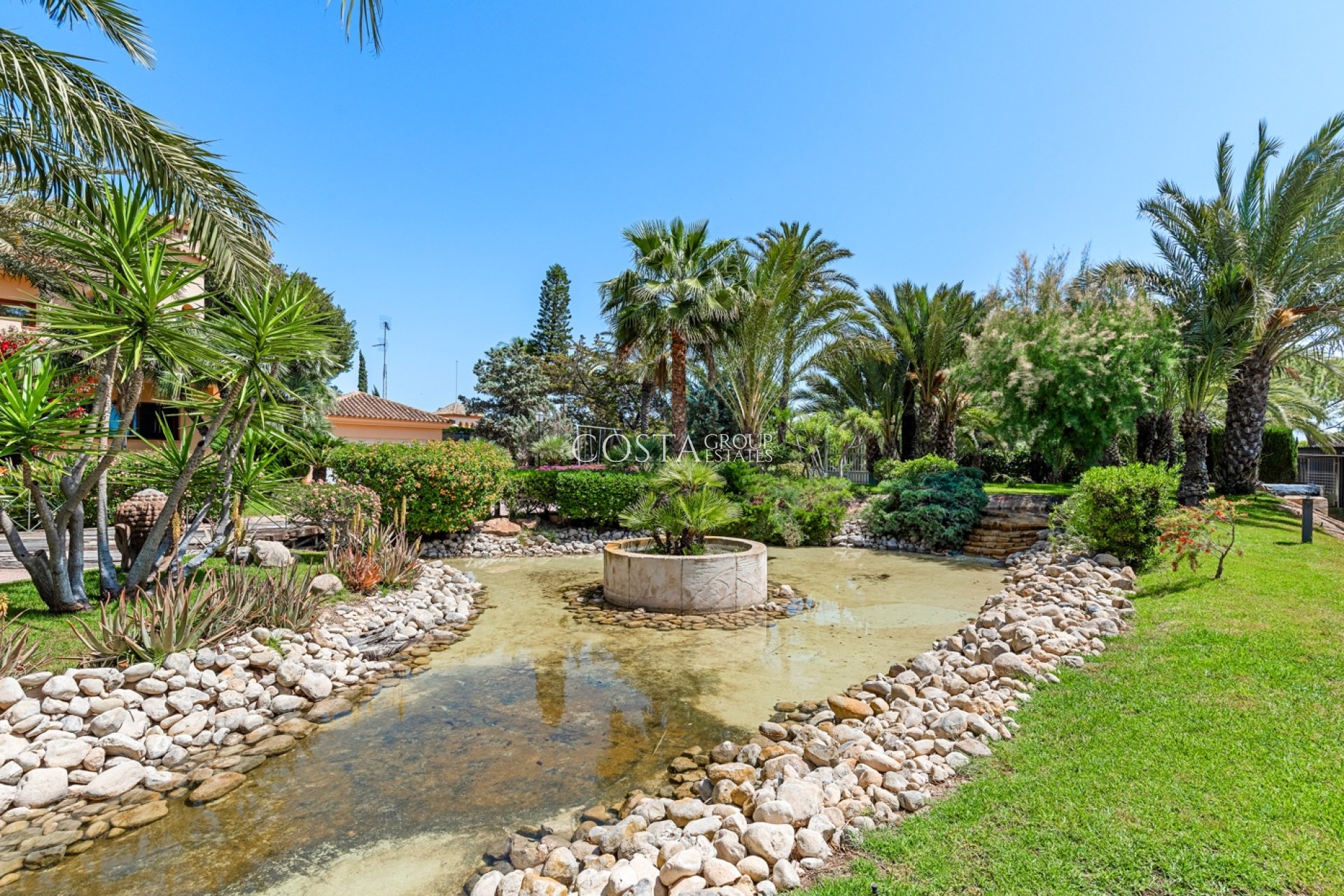 Herverkoop - Villa -
Elche