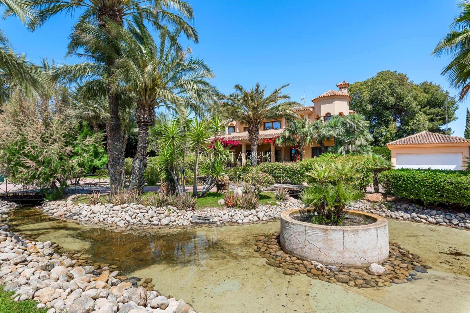 Herverkoop - Villa -
Elche