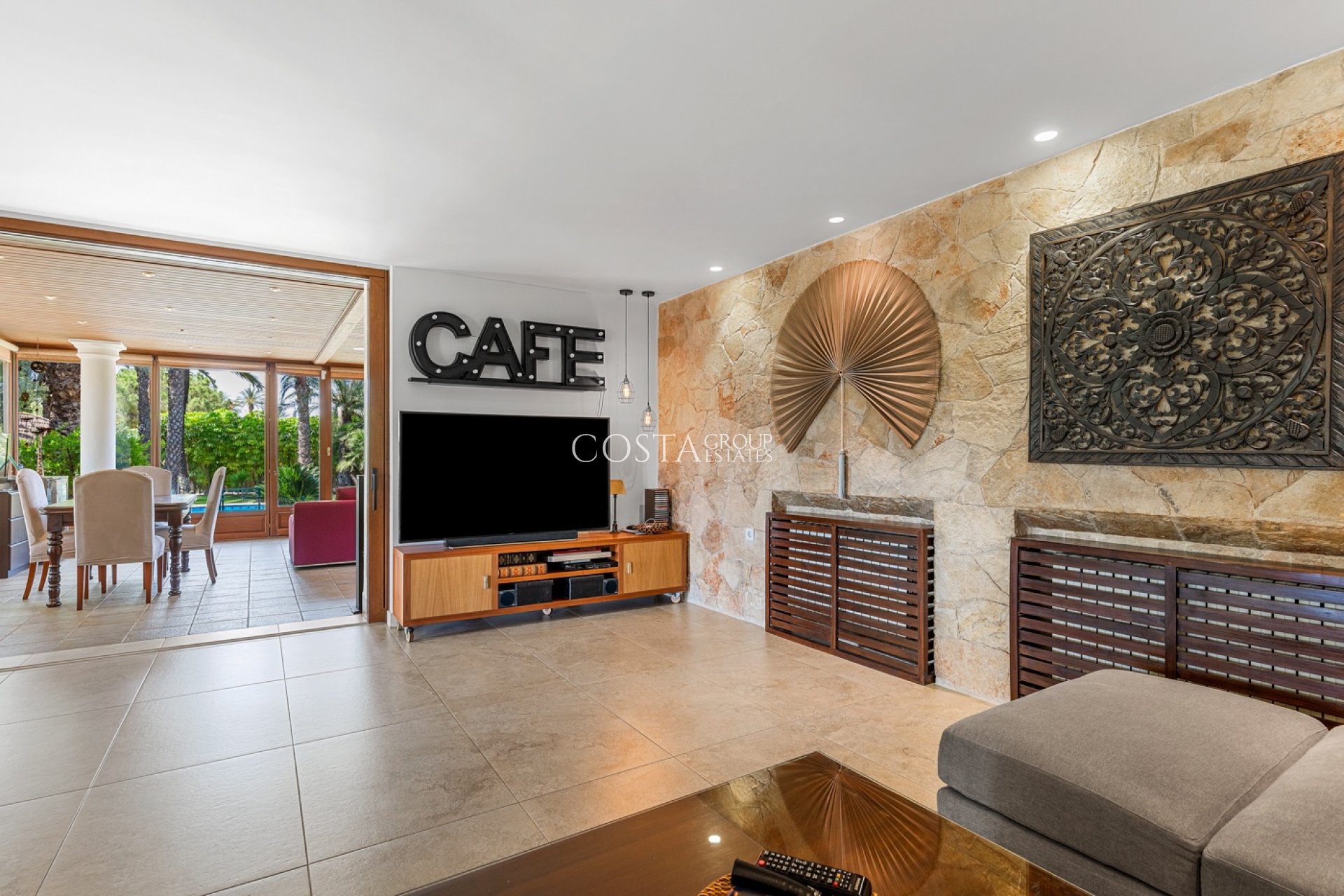 Herverkoop - Villa -
Elche