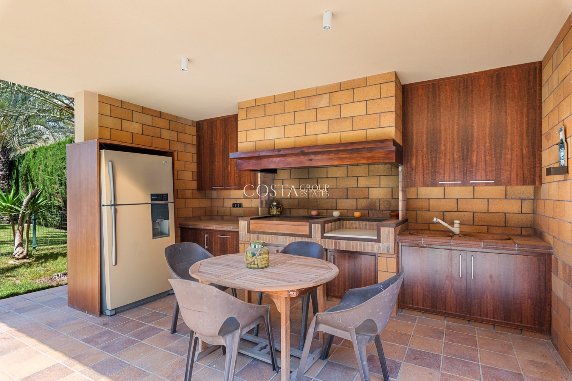 Herverkoop - Villa -
Elche