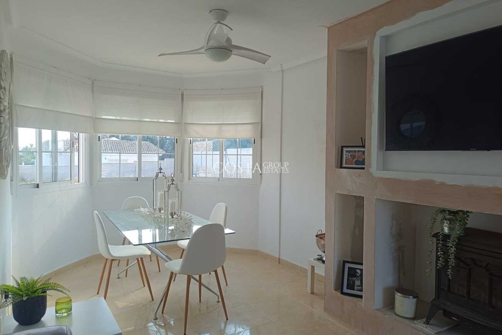 Herverkoop - Villa -
Fortuna - El Reloj