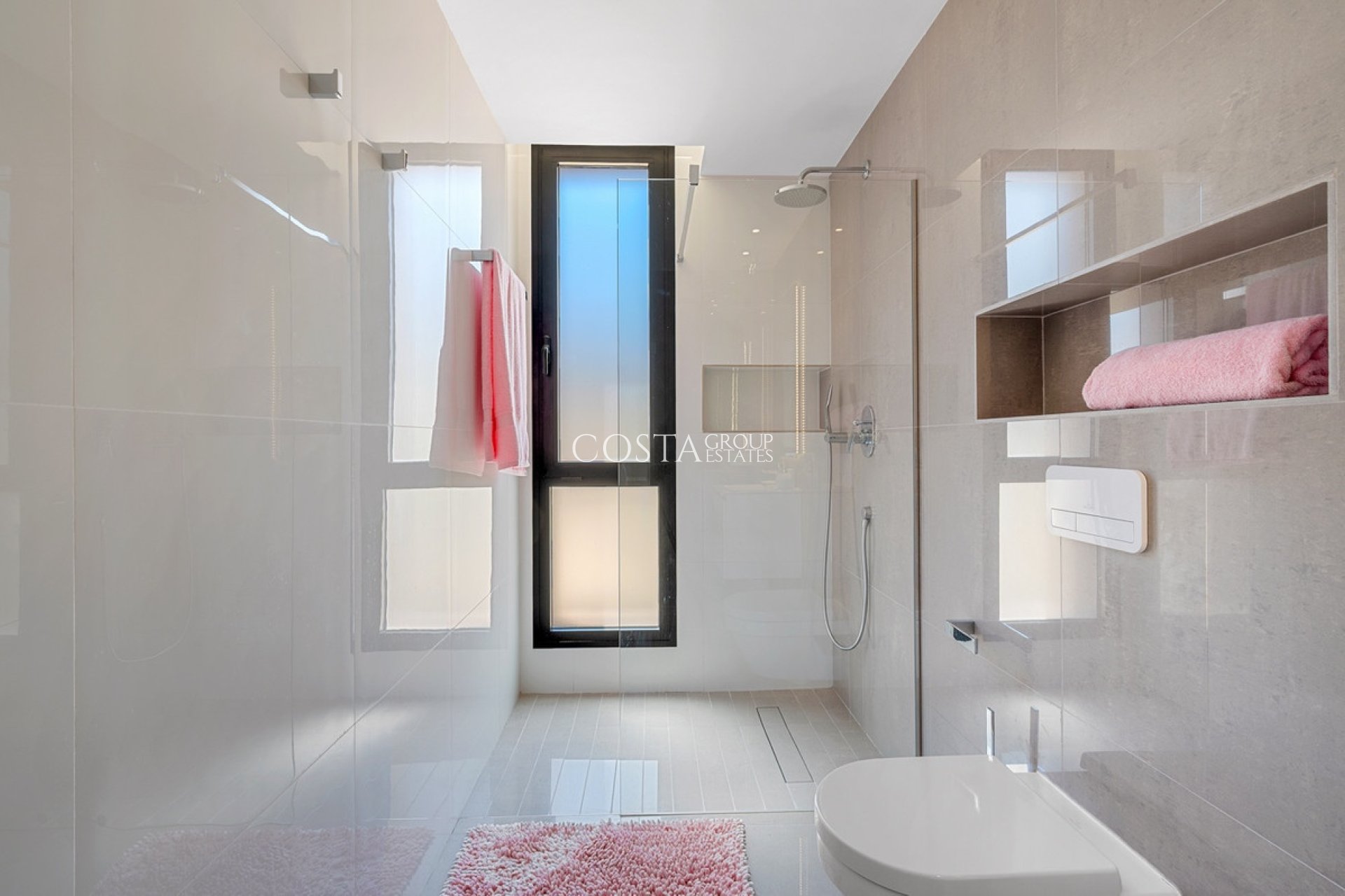 Herverkoop - Villa -
Guardamar del Segura - Guardamar del Segura Centro