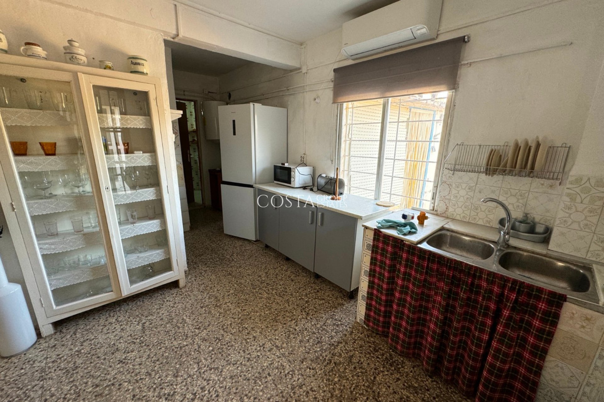 Herverkoop - Villa -
Guardamar del Segura - Guardamar del Segura Centro