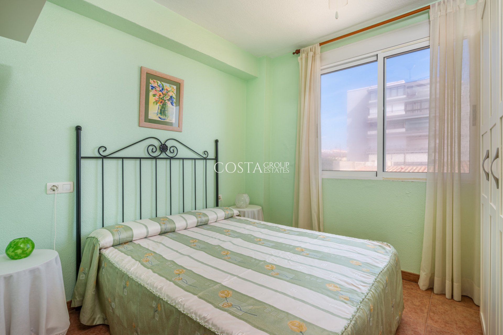 Herverkoop - Villa -
Guardamar del Segura - Guardamar del Segura Centro