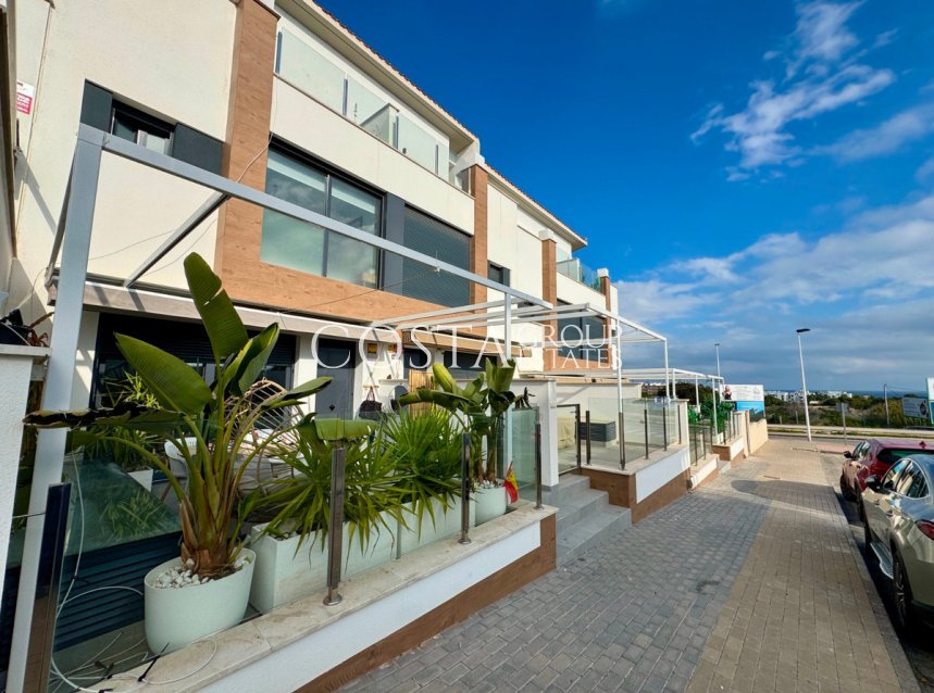 Herverkoop - Villa -
Guardamar del Segura - Guardamar del Segura Centro