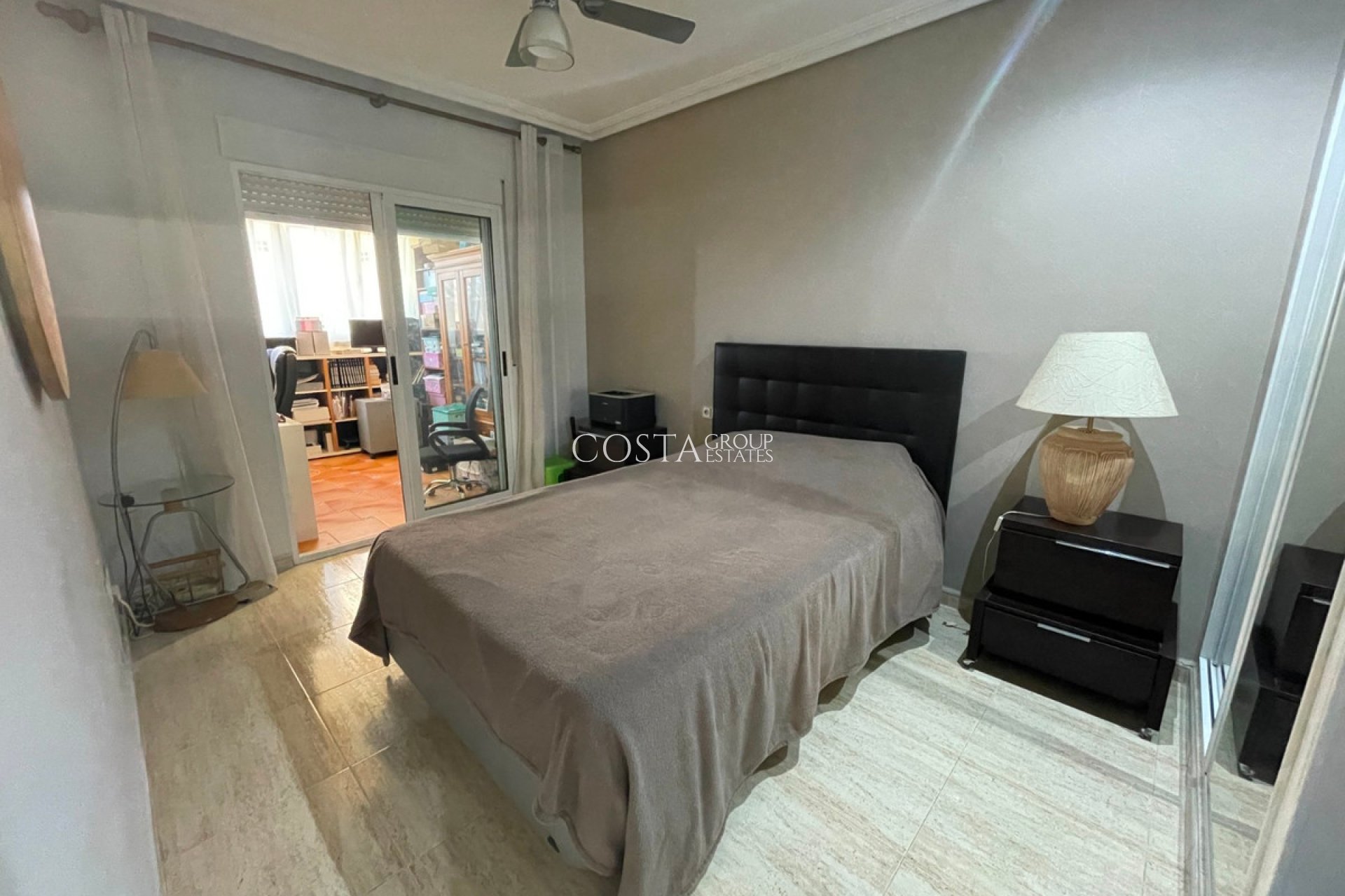 Herverkoop - Villa -
Guardamar del Segura - Guardamar del Segura Centro