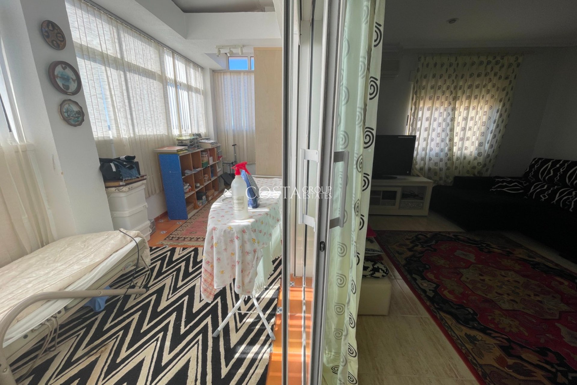 Herverkoop - Villa -
Guardamar del Segura - Guardamar del Segura Centro