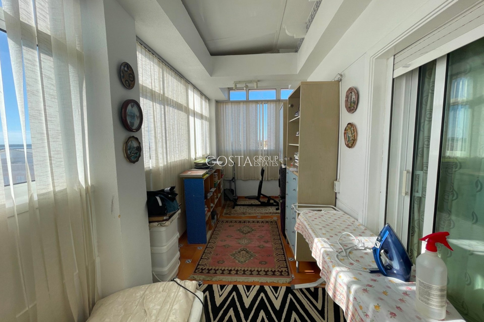 Herverkoop - Villa -
Guardamar del Segura - Guardamar del Segura Centro