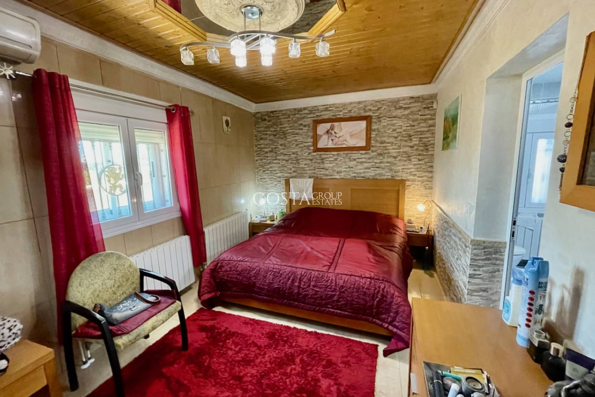 Herverkoop - Villa -
Guardamar del Segura