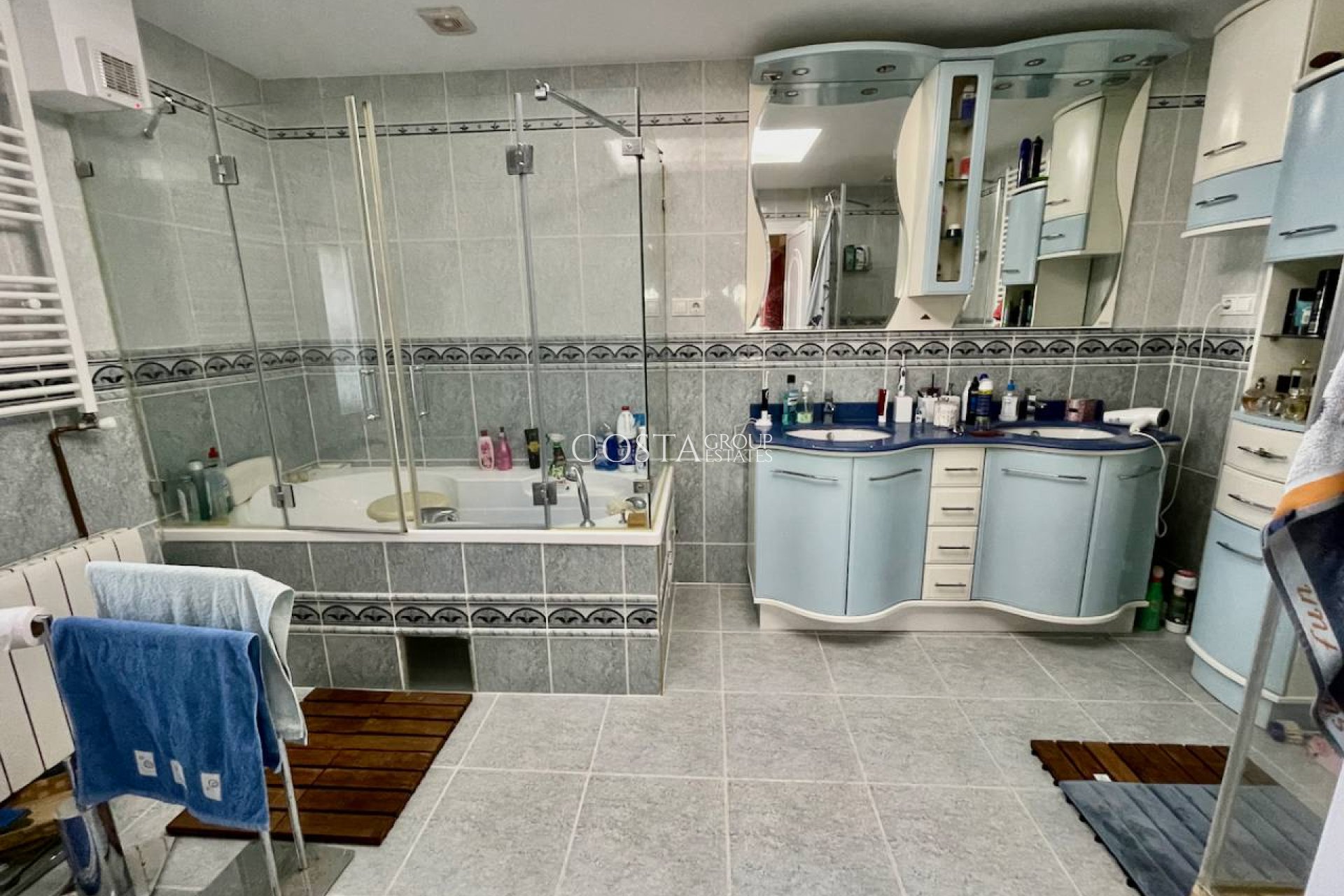 Herverkoop - Villa -
Guardamar del Segura