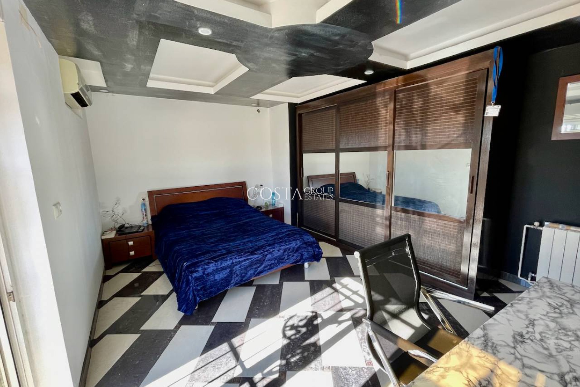 Herverkoop - Villa -
Guardamar del Segura