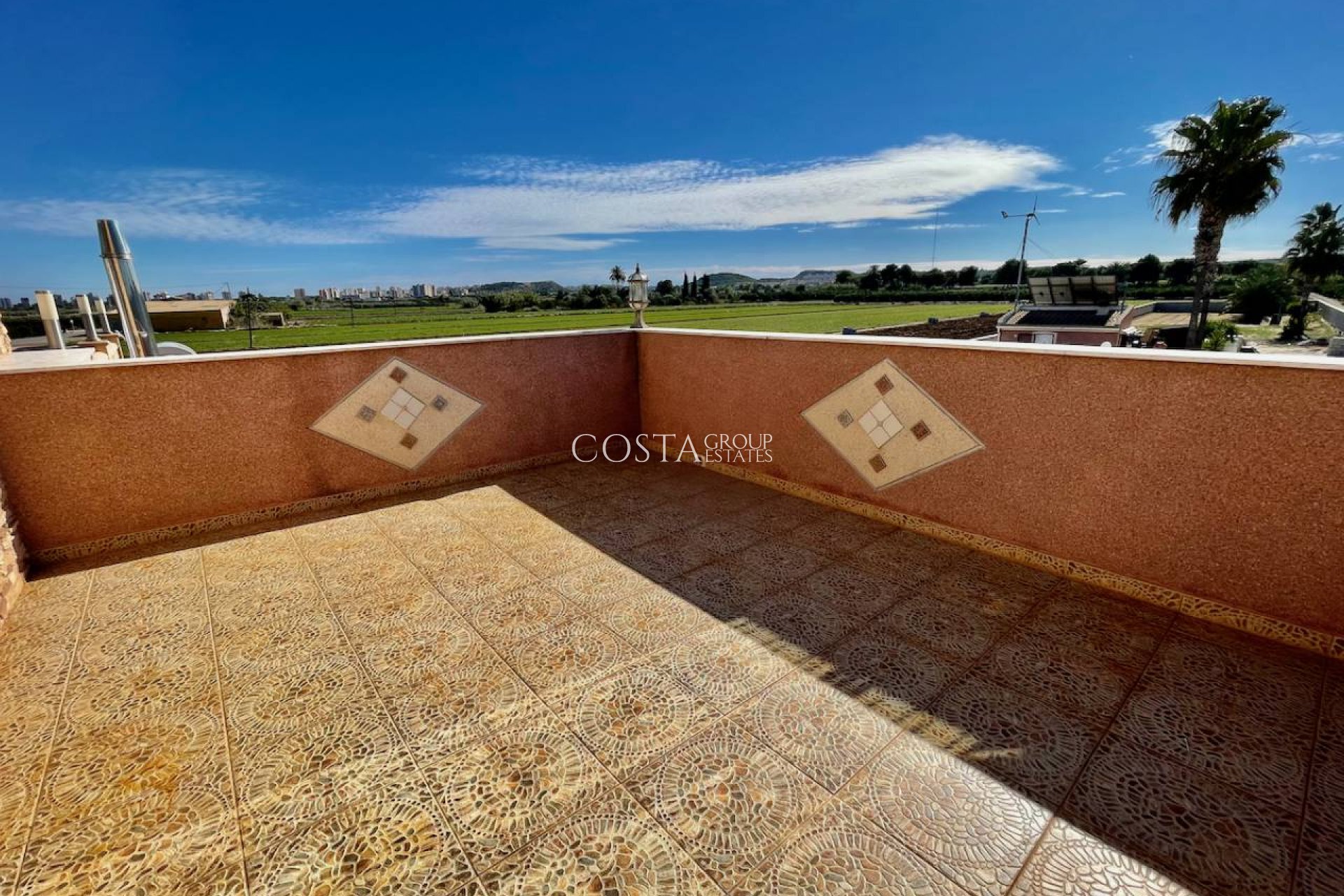 Herverkoop - Villa -
Guardamar del Segura