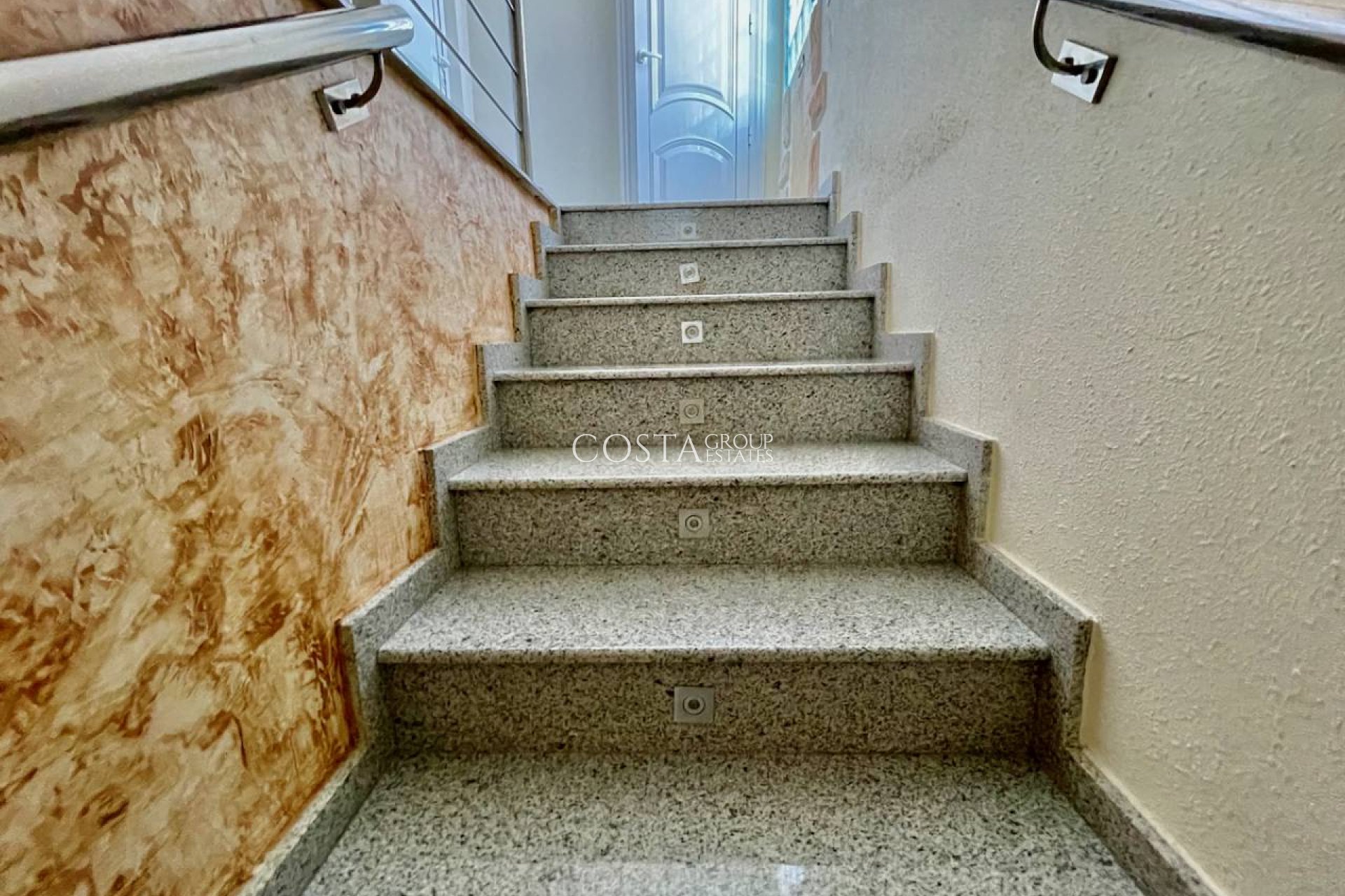 Herverkoop - Villa -
Guardamar del Segura