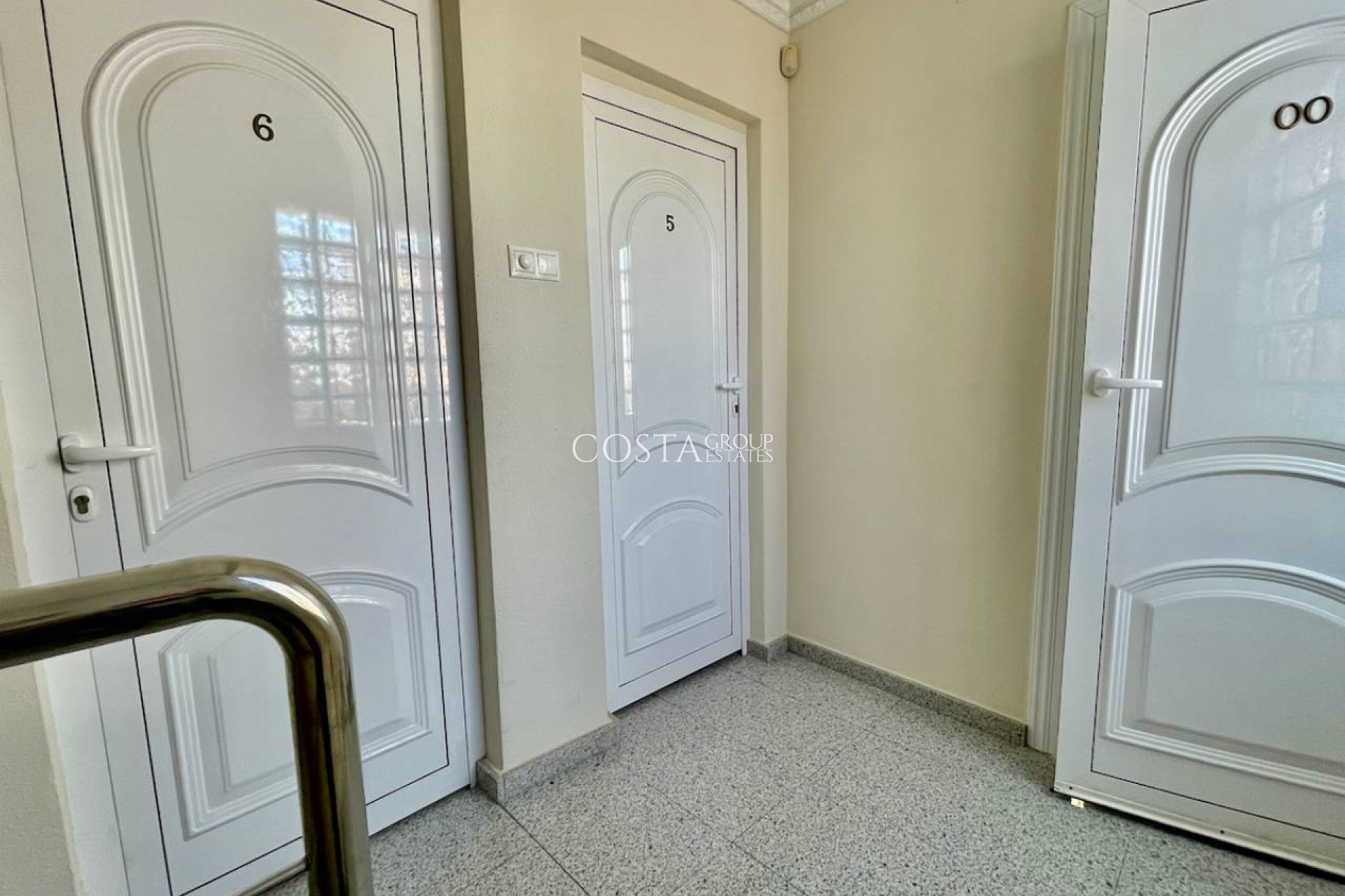 Herverkoop - Villa -
Guardamar del Segura