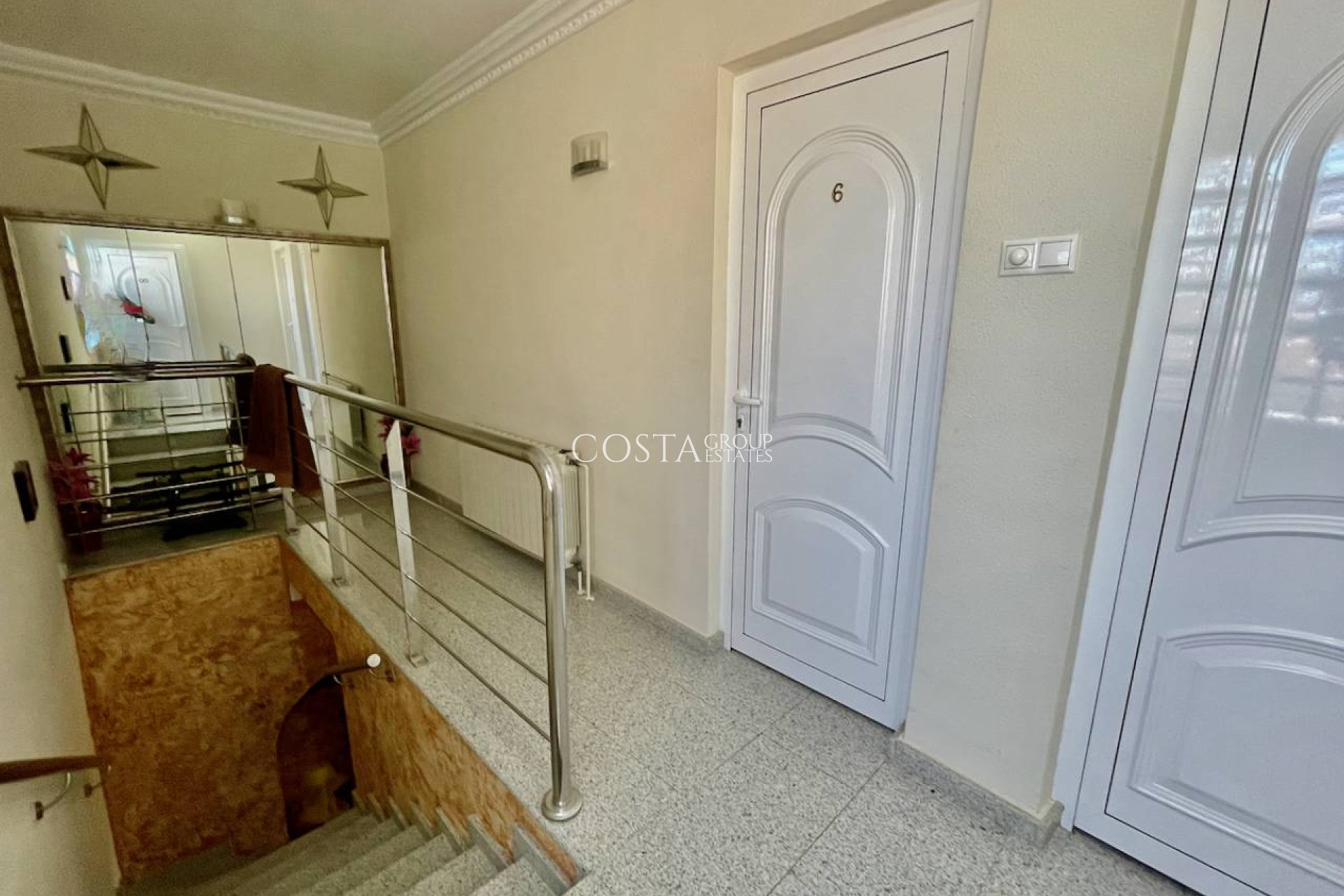 Herverkoop - Villa -
Guardamar del Segura