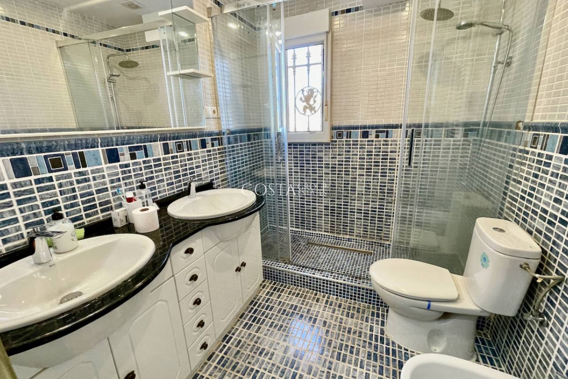 Herverkoop - Villa -
Guardamar del Segura