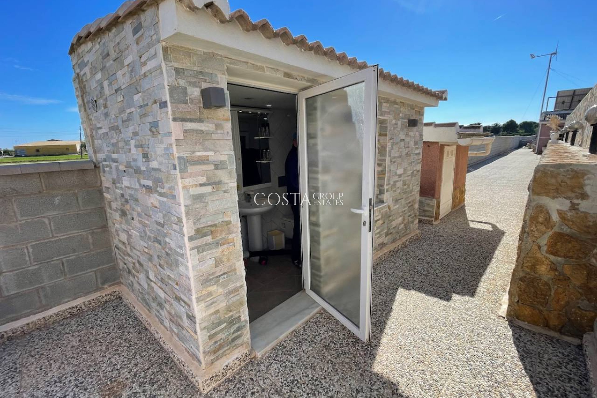 Herverkoop - Villa -
Guardamar del Segura