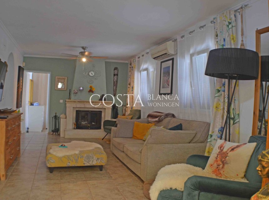 Herverkoop - Villa -
La Florida