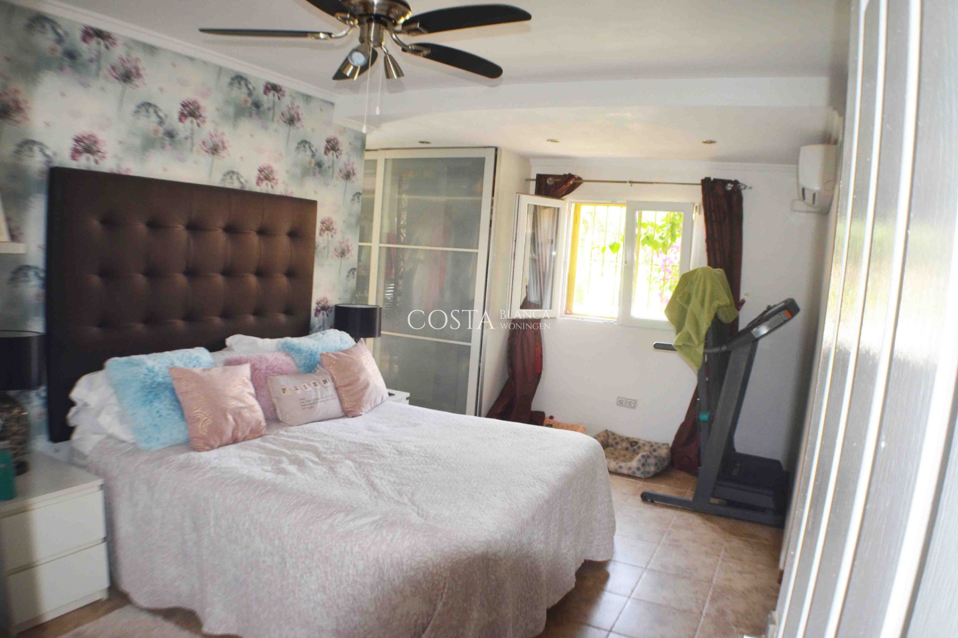 Herverkoop - Villa -
La Florida