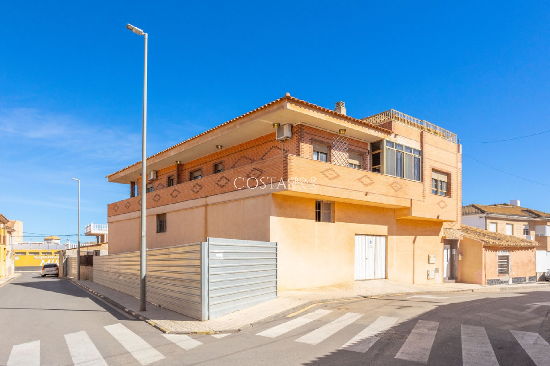 Herverkoop - Villa -
La Union - La Union Centro