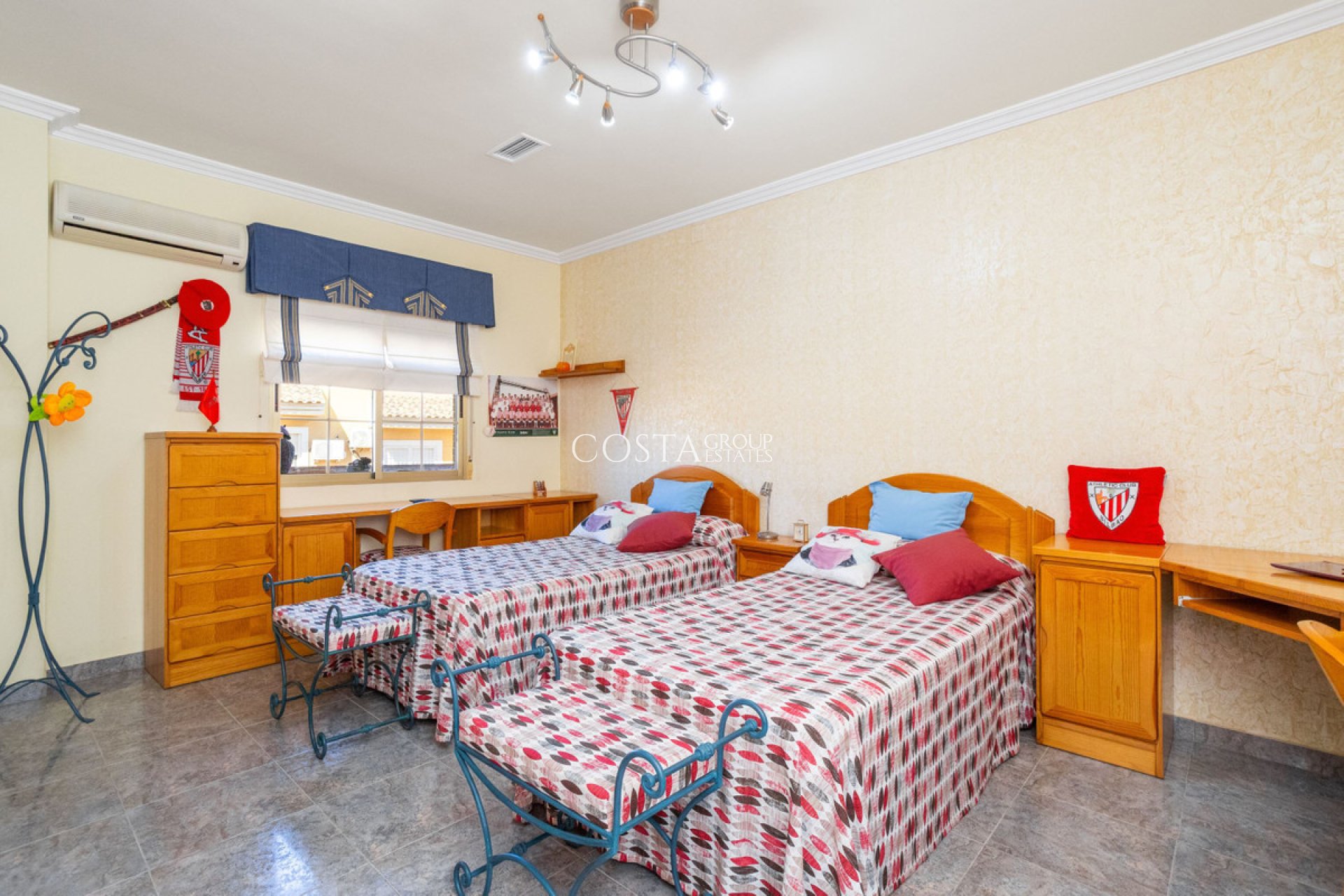 Herverkoop - Villa -
La Union - La Union Centro