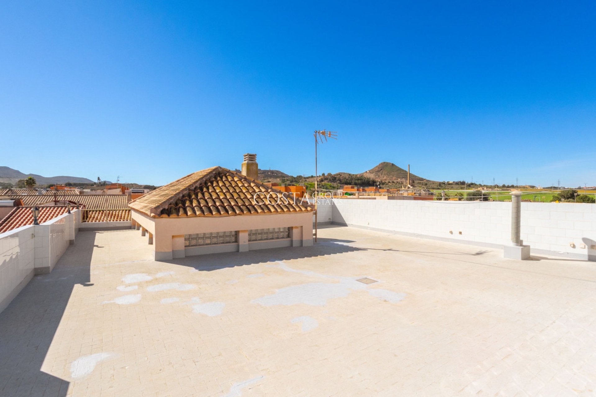 Herverkoop - Villa -
La Union - La Union Centro