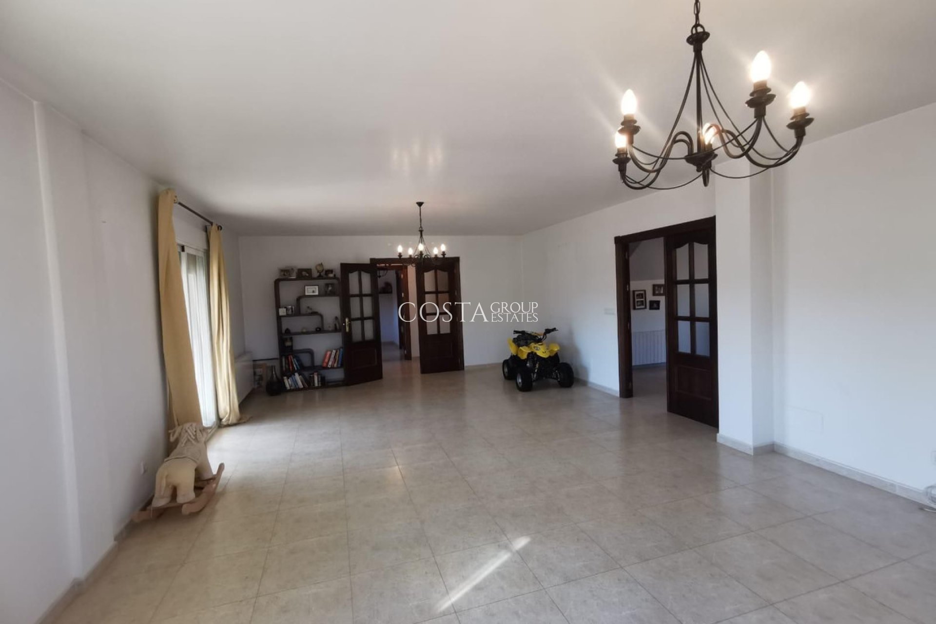 Herverkoop - Villa -
Lorca - Lorca Centro