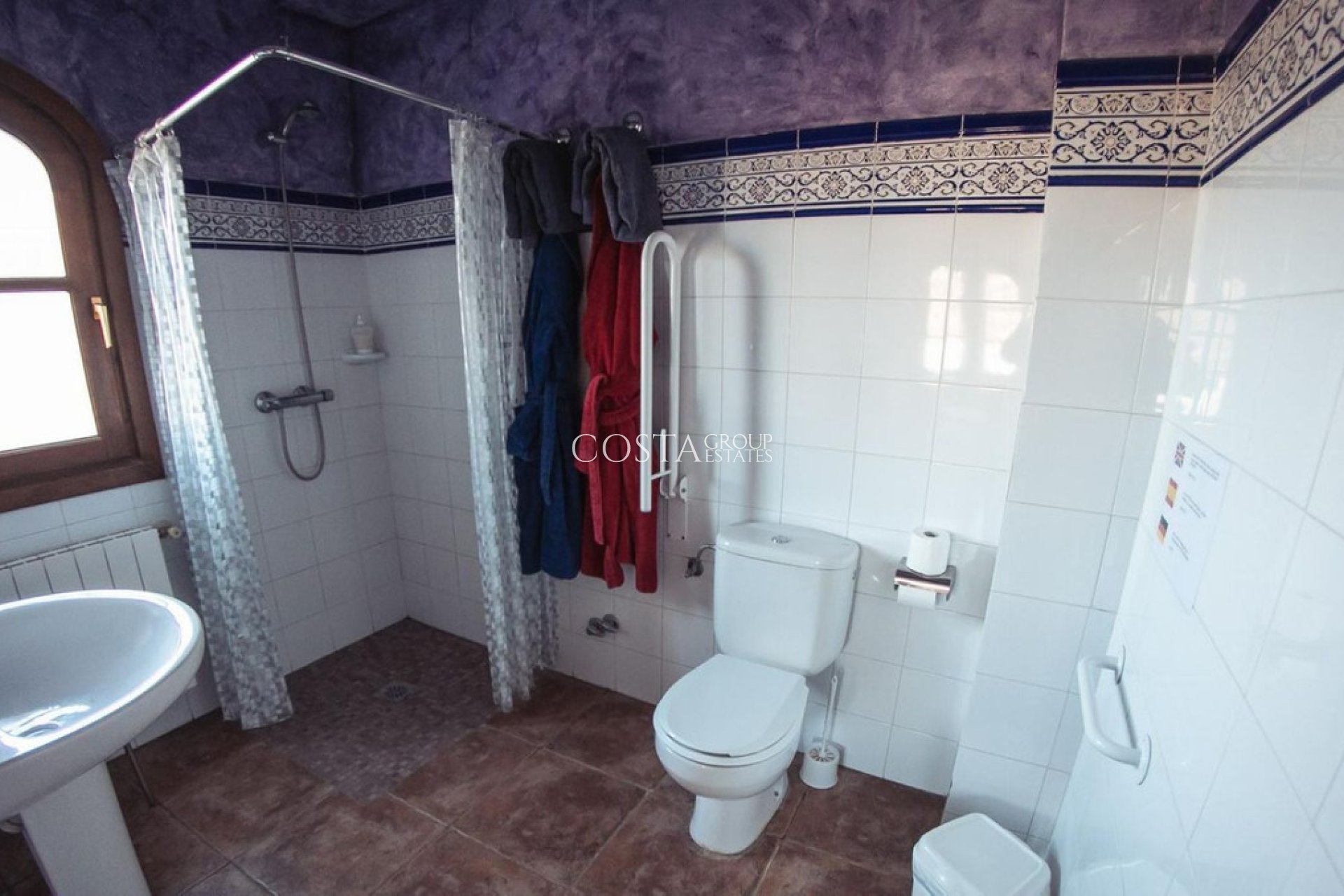 Herverkoop - Villa -
Lorca - Lorca Centro