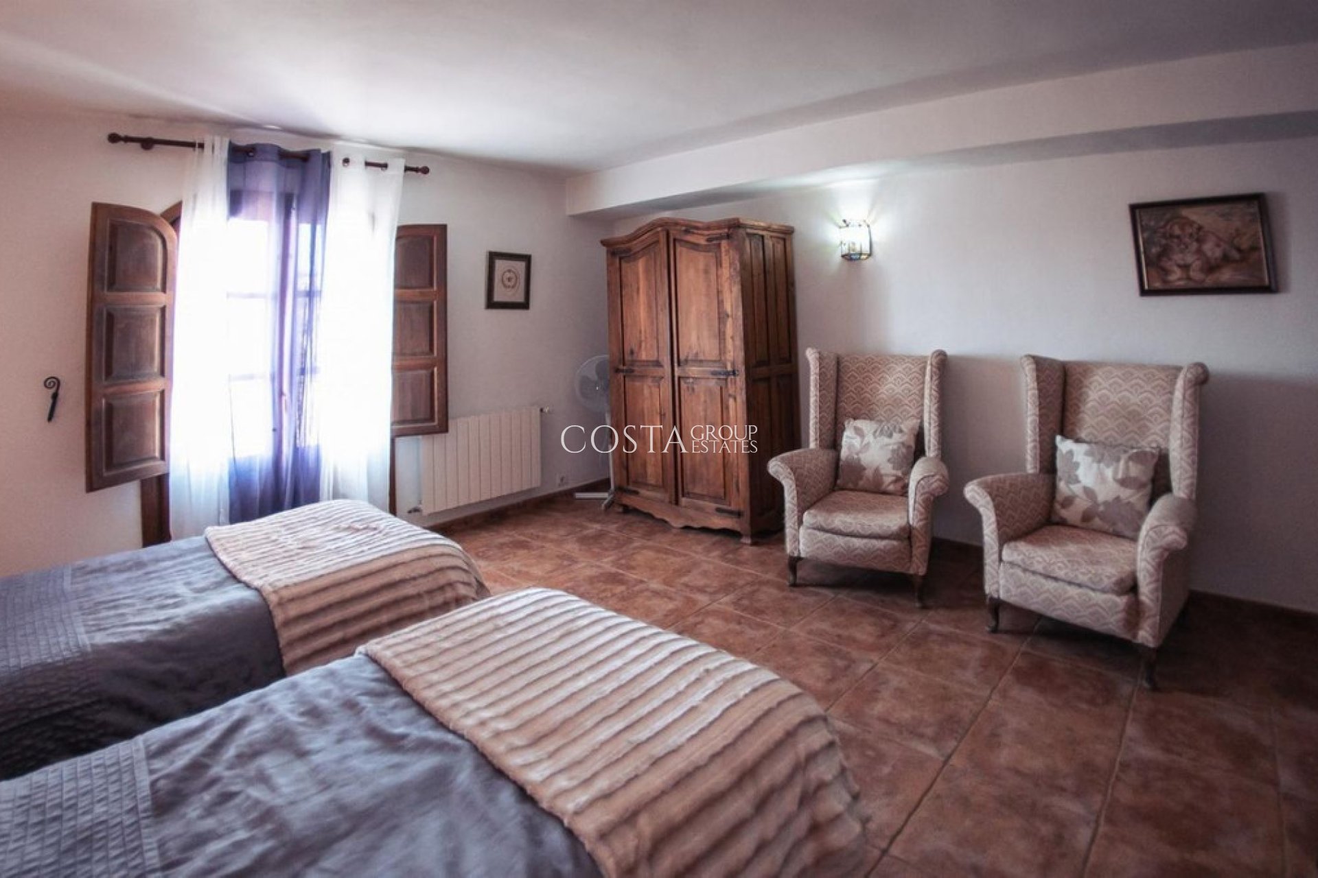 Herverkoop - Villa -
Lorca - Lorca Centro