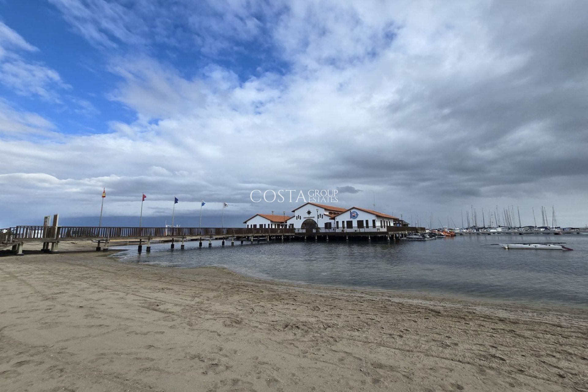 Herverkoop - Villa -
Los Alcazares - Los Alcazares Centro