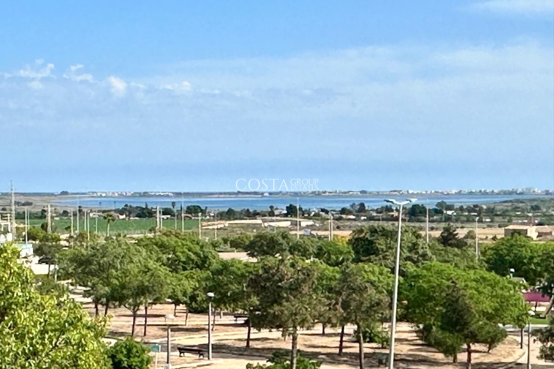 Herverkoop - Villa -
Los Montesinos - Los Montesinos Centro