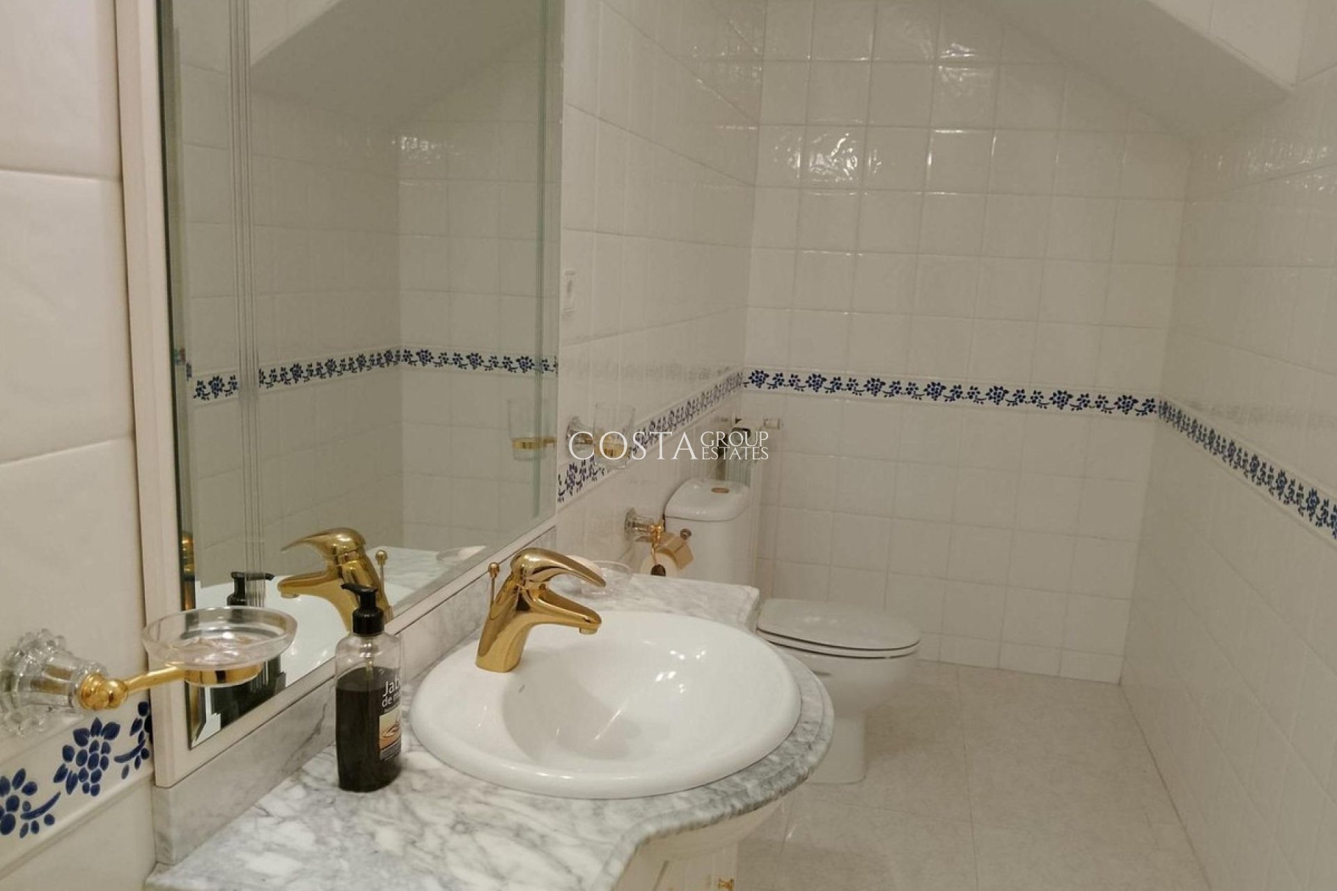 Herverkoop - Villa -
Mazarrón - Mazarrón Centro