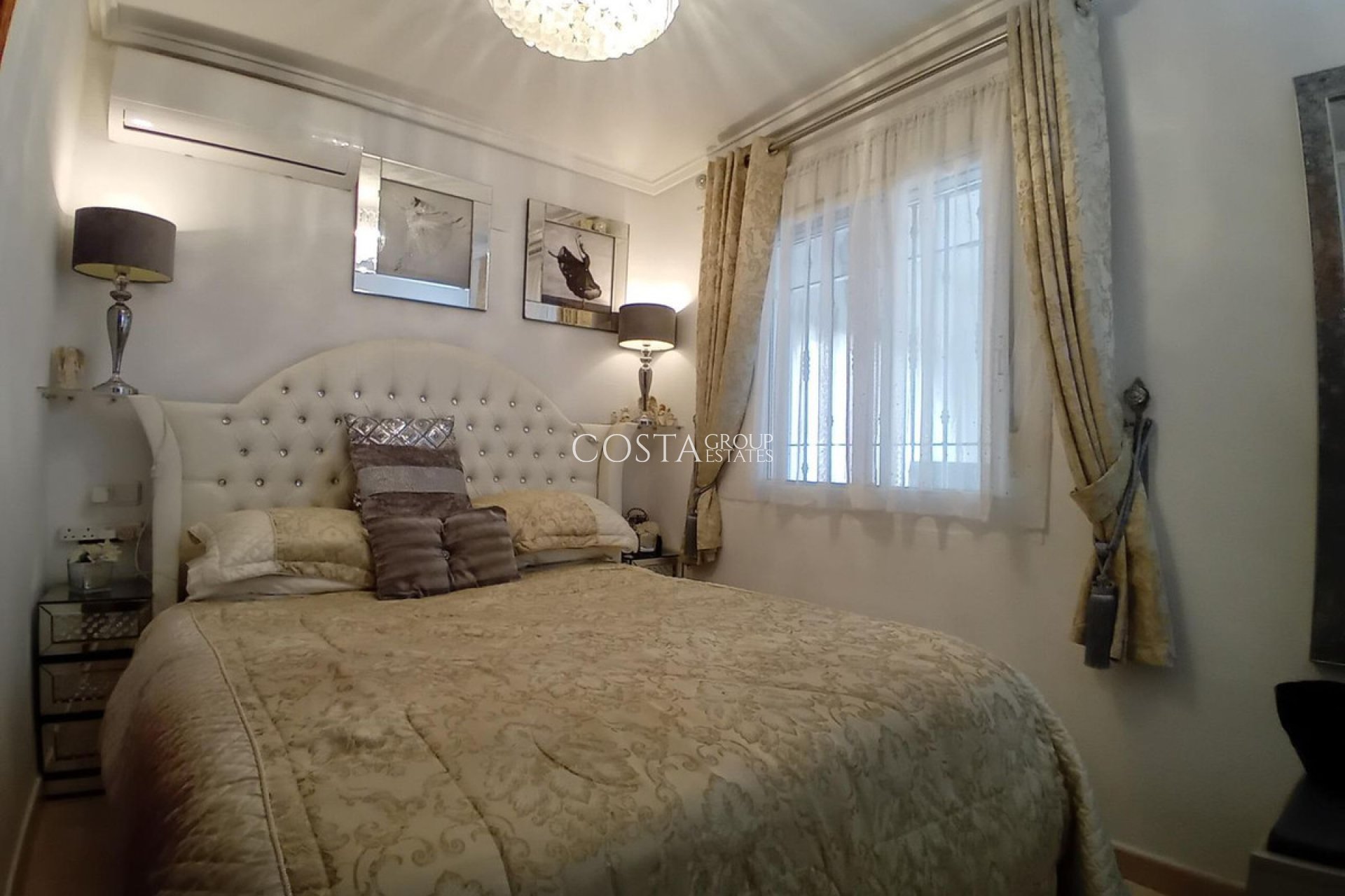 Herverkoop - Villa -
Mazarrón - Mazarrón Centro