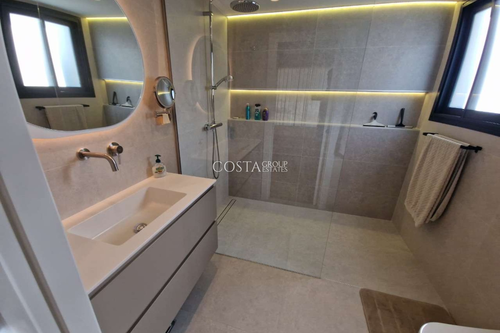 Herverkoop - Villa -
Monforte del Cid