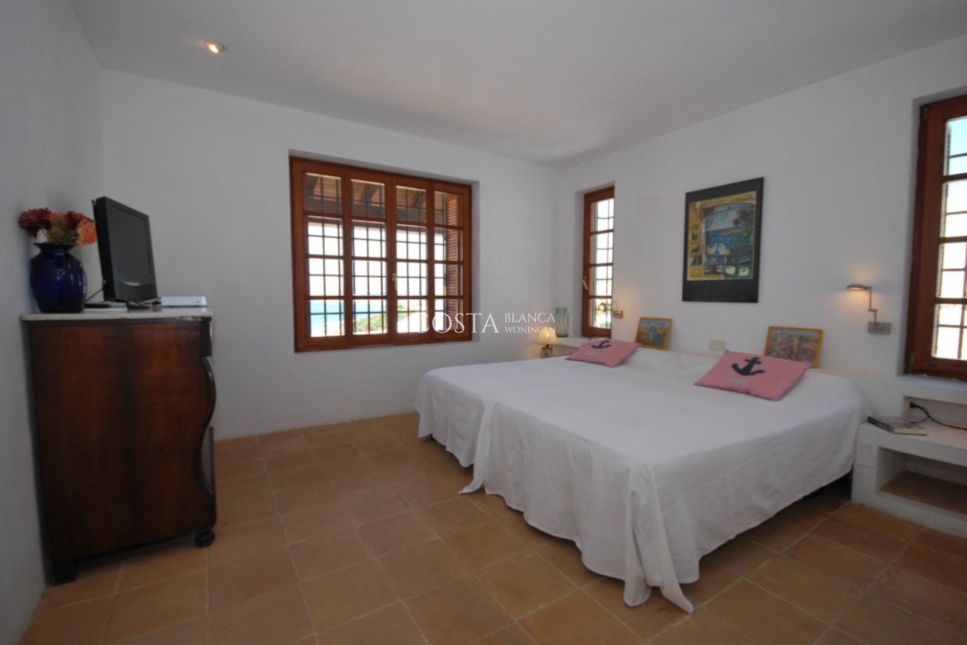 Herverkoop - Villa -
Moraira - Benimeit