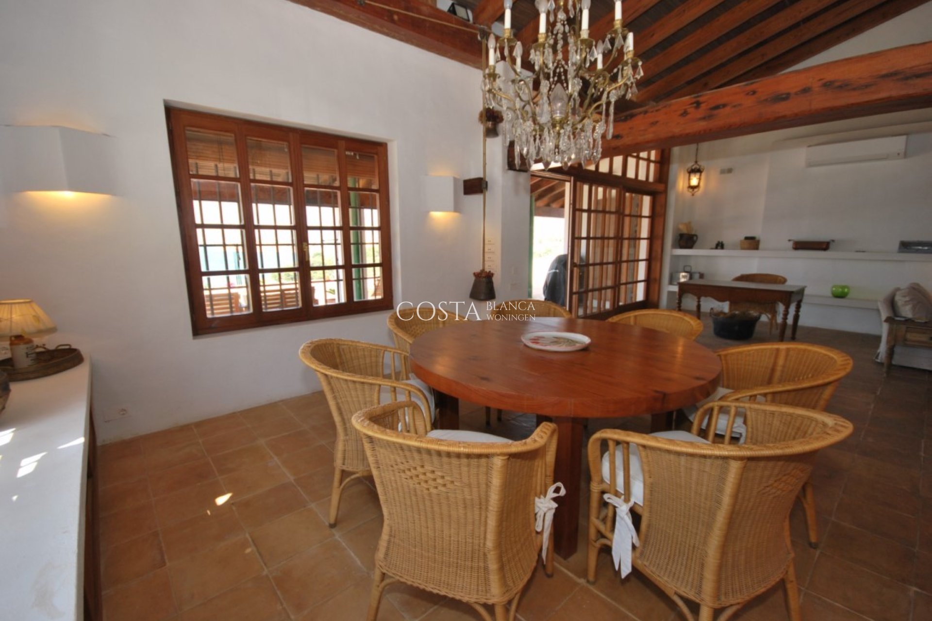 Herverkoop - Villa -
Moraira - Benimeit
