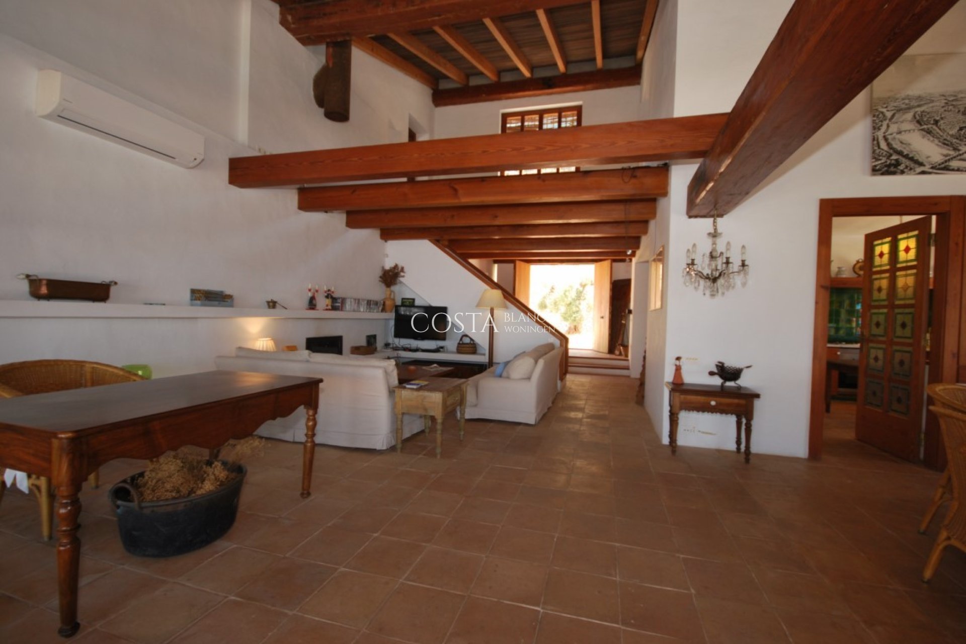 Herverkoop - Villa -
Moraira - Benimeit