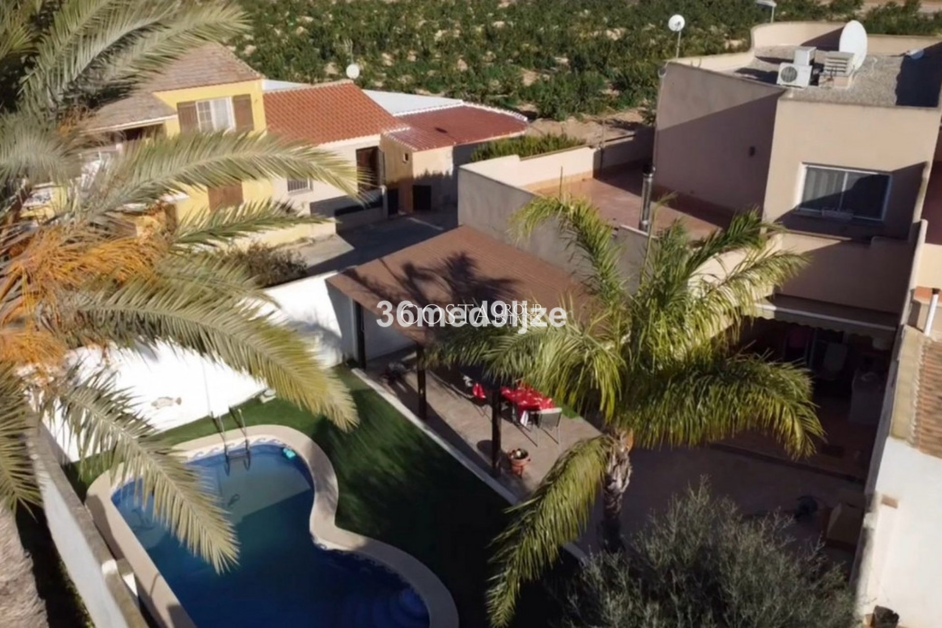 Herverkoop - Villa -
Murcia - Dolores