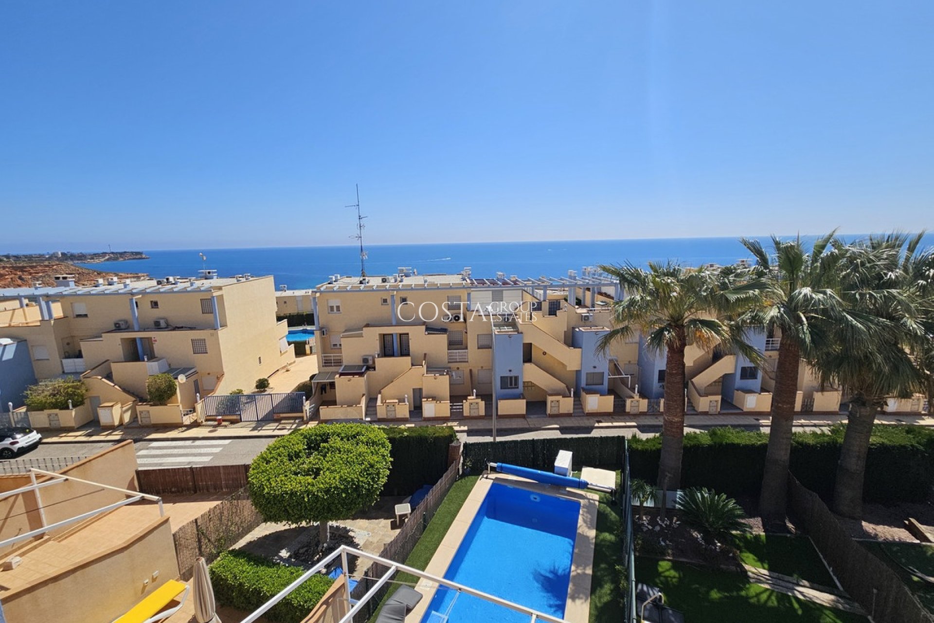 Herverkoop - Villa -
Orihuela - Cabo Roig