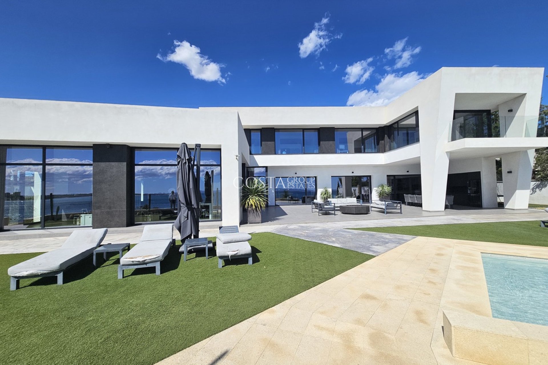 Herverkoop - Villa -
Orihuela - Cabo Roig