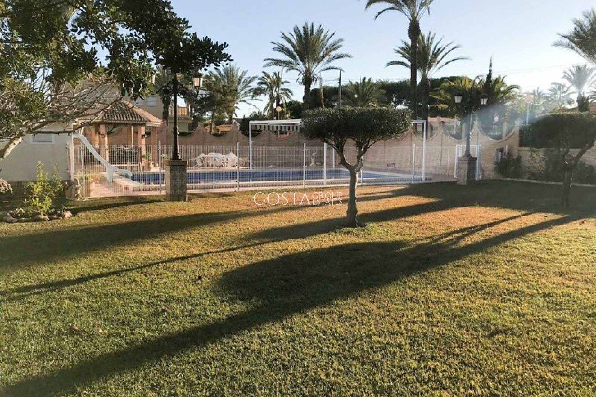 Herverkoop - Villa -
Orihuela - Cabo Roig