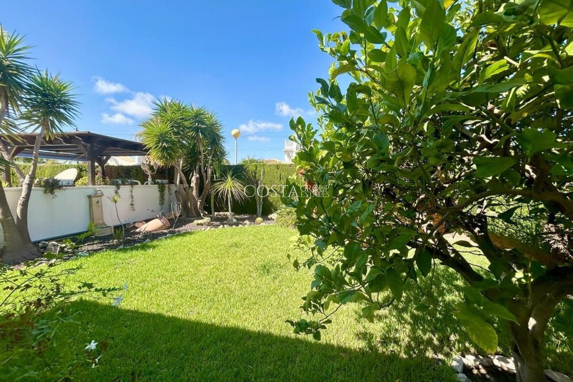 Herverkoop - Villa -
Orihuela - Cabo Roig